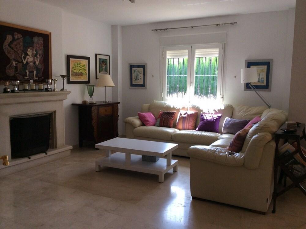 Villa 25